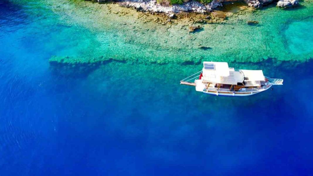 Depremle birlikte deniz yutmuştu... Bin 500 yıllık 'Batık Şehir' 1